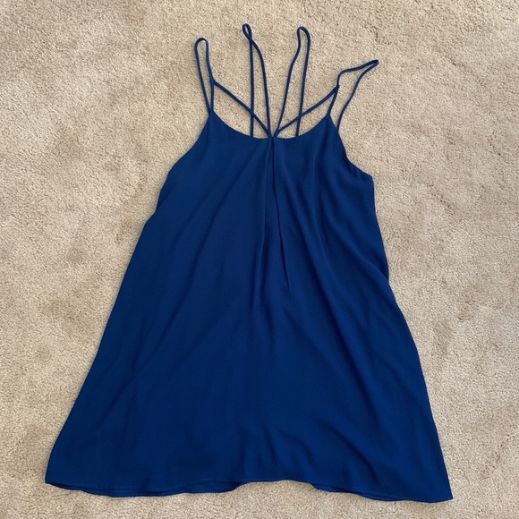 Dress - Picture 4 of 4